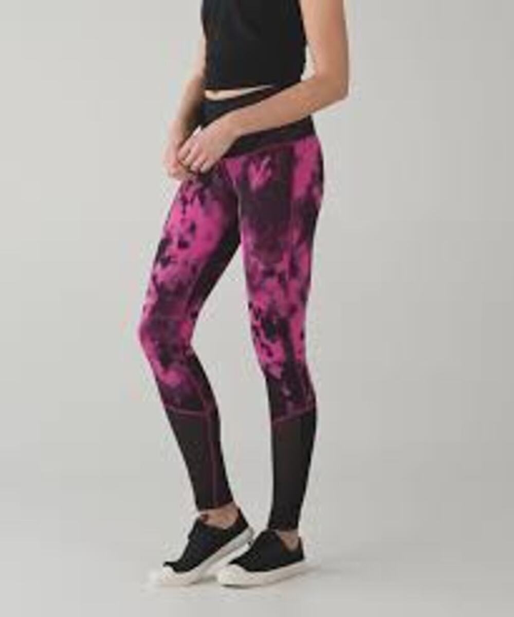 Lululemon Sweaty Endeavor Legging Blooming Pixie Rasberry Black Size 4 (B010327)